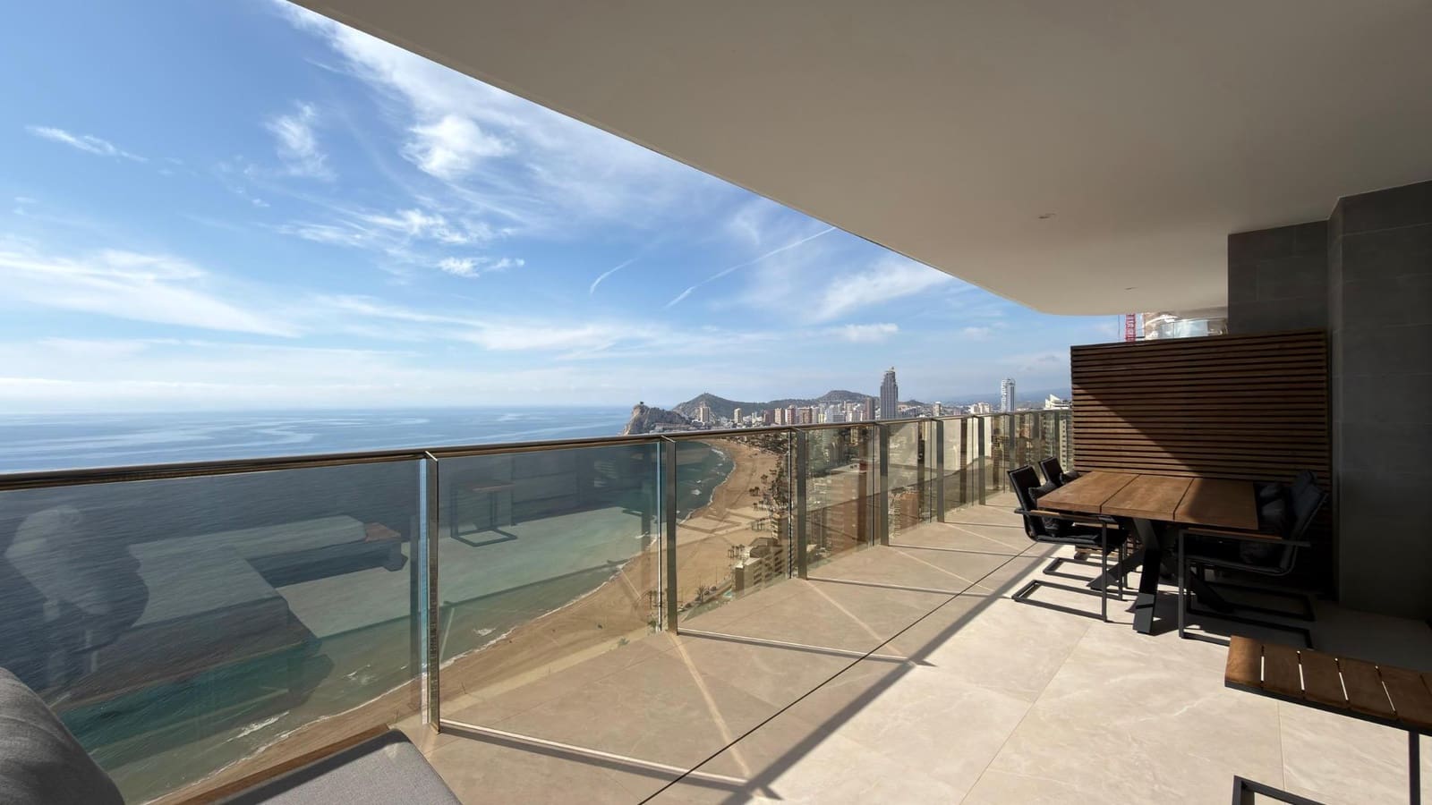 3 soveværelse Penthouse til salg i Benidorm med swimmingpool - € 1.339.000 (Ref: 9695445)