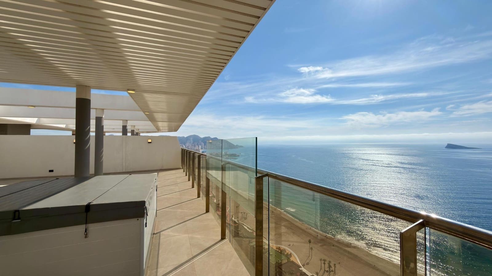 3 soveværelse Penthouse til salg i Benidorm med swimmingpool - € 1.339.000 (Ref: 9695445)