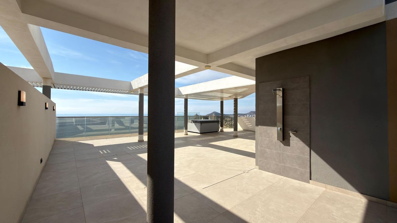 3 soveværelse Penthouse til salg i Benidorm med swimmingpool - € 1.339.000 (Ref: 9695445)