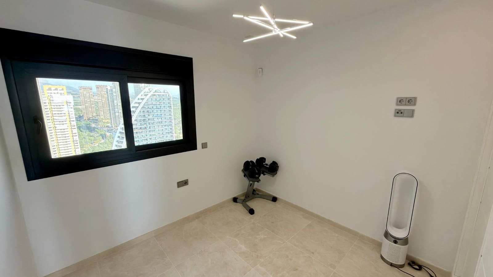 3 soveværelse Penthouse til salg i Benidorm med swimmingpool - € 1.339.000 (Ref: 9695445)