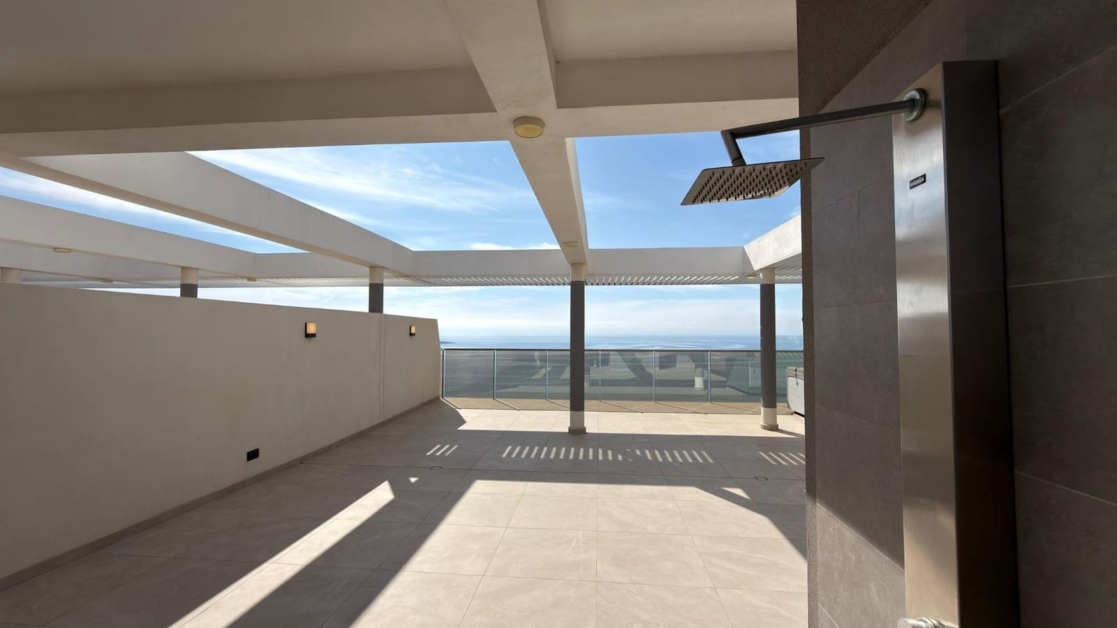 3 soveværelse Penthouse til salg i Benidorm med swimmingpool - € 1.339.000 (Ref: 9695445)