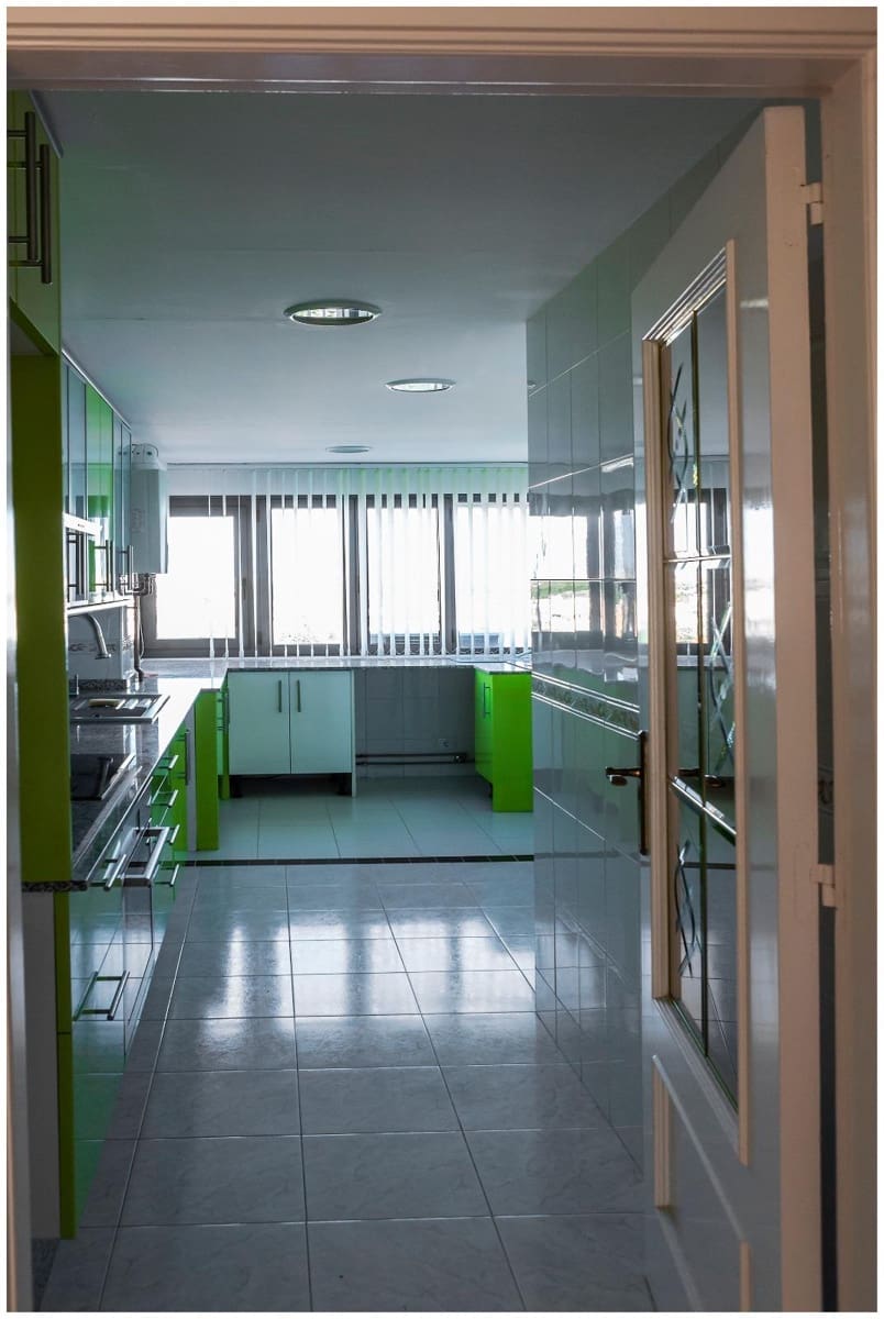 2 bedroom Flat for rent in Alicante / Alacant city with pool garage - € 1,300 (Ref: 9701719)