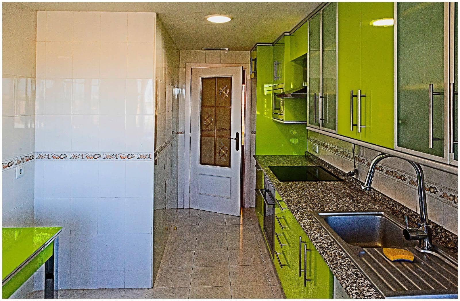 2 bedroom Flat for rent in Alicante / Alacant city with pool garage - € 1,300 (Ref: 9701719)