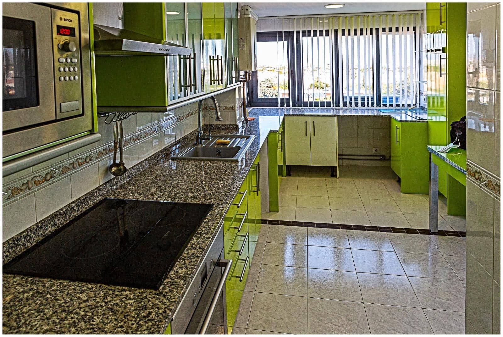 2 bedroom Flat for rent in Alicante / Alacant city with pool garage - € 1,300 (Ref: 9701719)