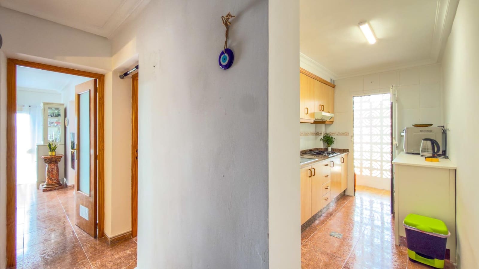 3 bedroom Penthouse for sale in Alicante / Alacant city - € 120,000 (Ref: 9712081)