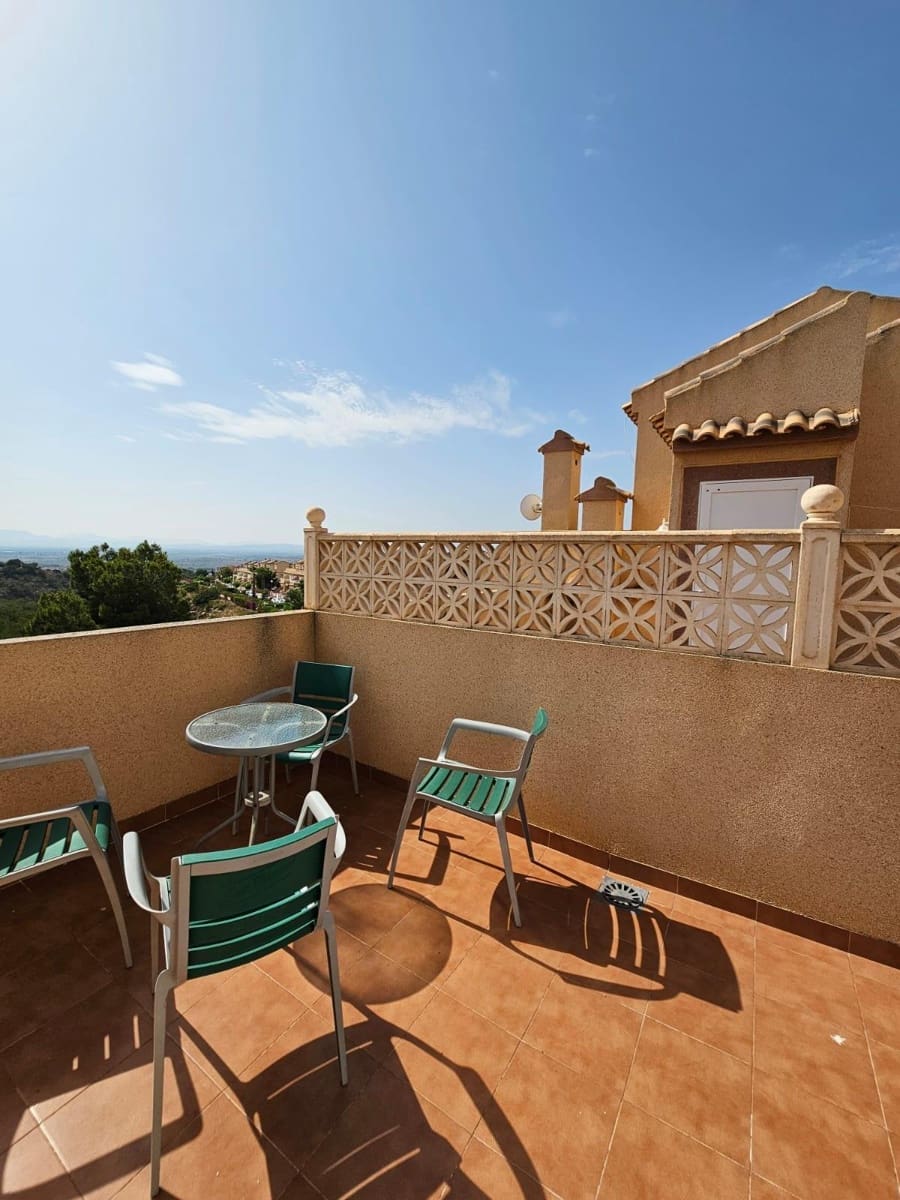 3 sovrum Radhus att hyra i Gran Alacant med pool - 1 200 € (Ref: 9720052)