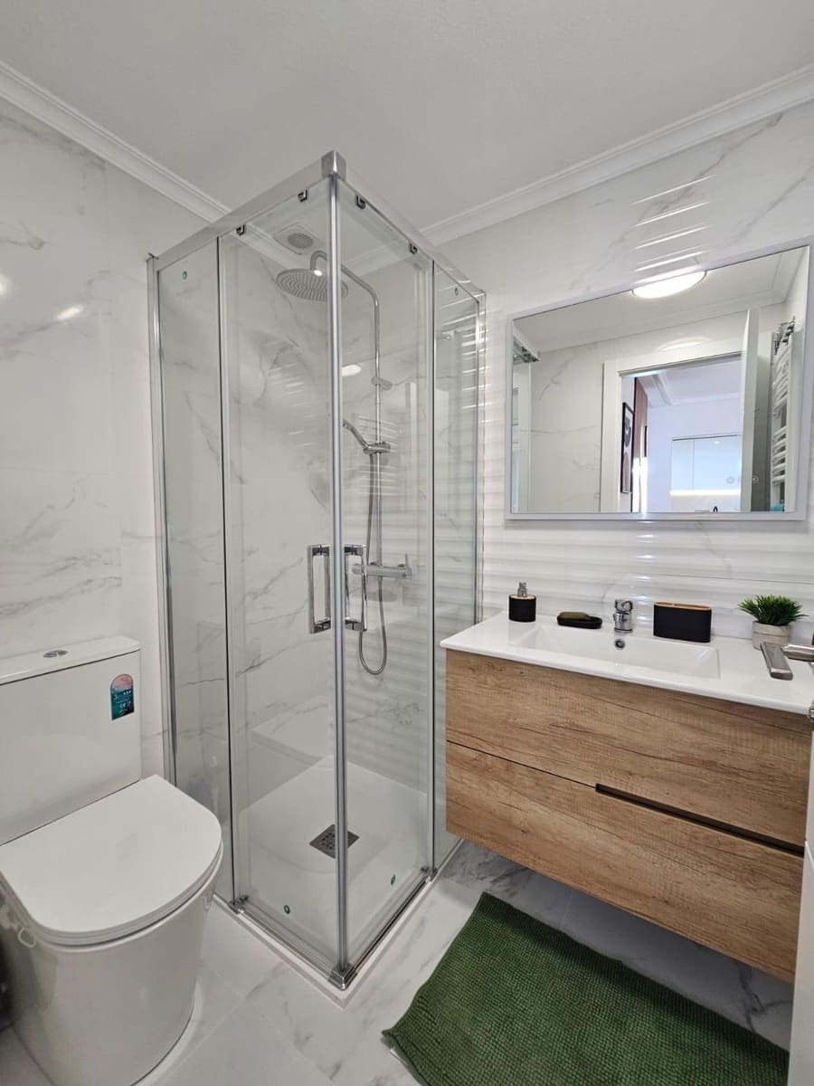 3 sovrum Radhus att hyra i Gran Alacant med pool - 1 200 € (Ref: 9720052)