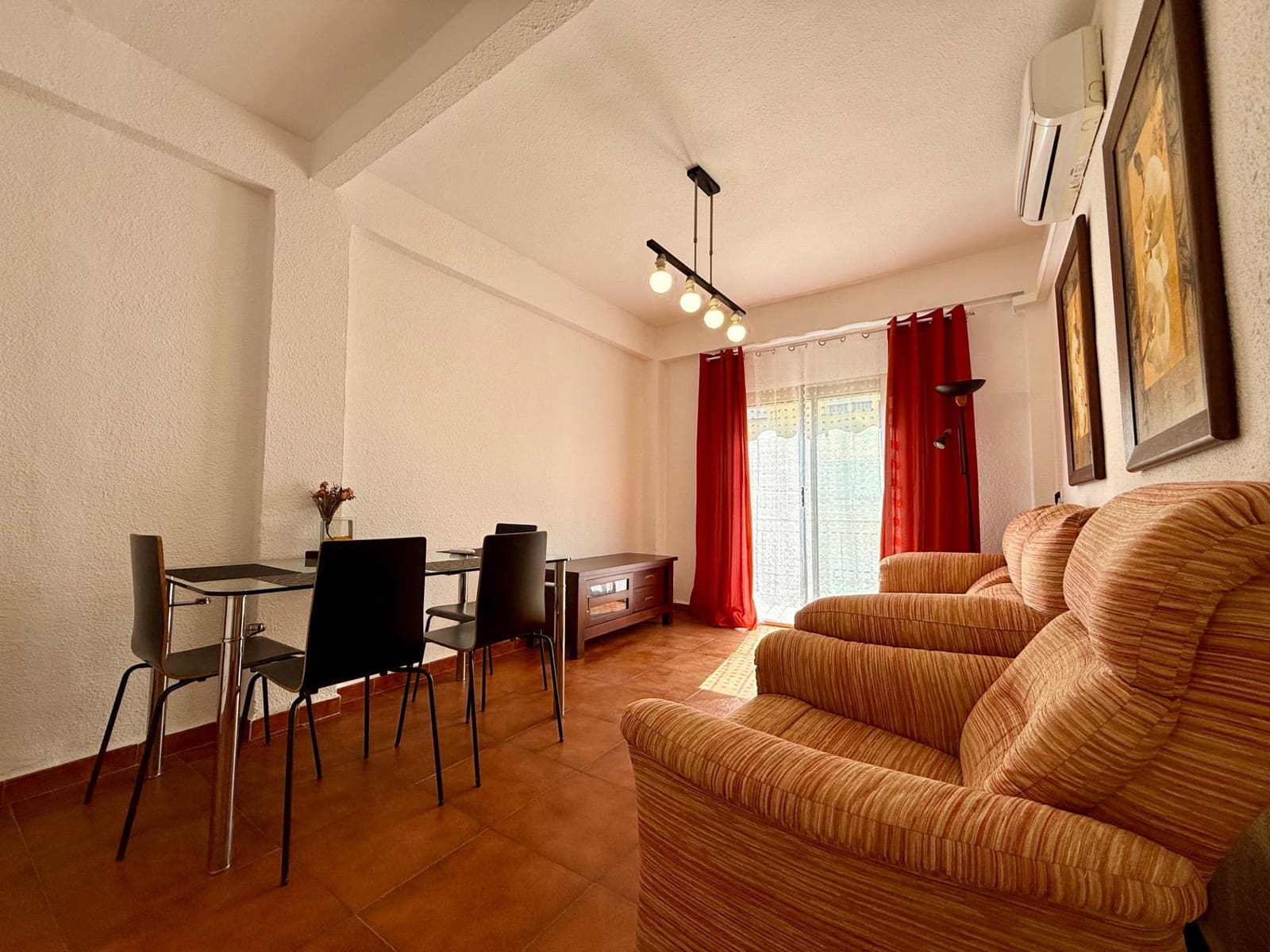 3 makuuhuone Huoneisto myytävänä paikassa Alicante kaupunki - 135 000 € (Ref: 9721805)