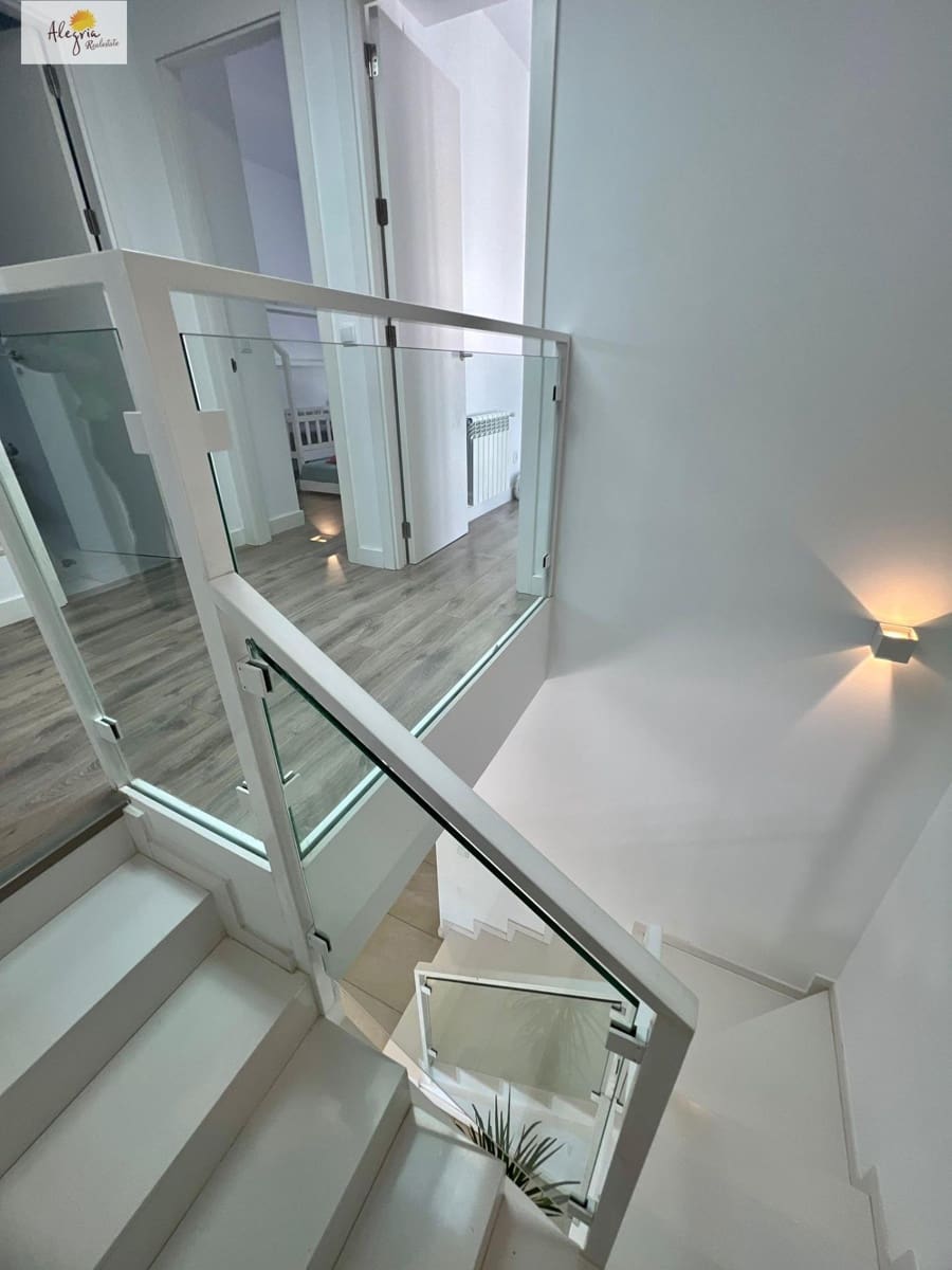 4 Zimmer Villa zu verkaufen in Betera mit Pool Garage - 800.000 € (Ref: 9741837)