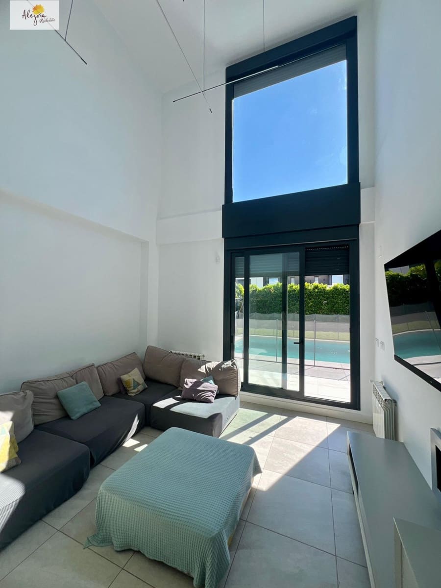 4 Zimmer Villa zu verkaufen in Betera mit Pool Garage - 800.000 € (Ref: 9741837)