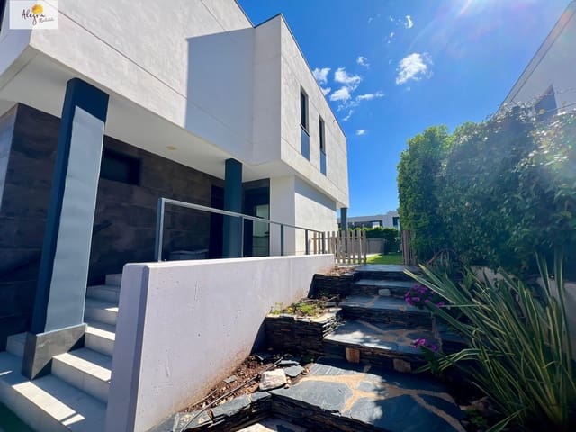 4 Zimmer Villa zu verkaufen in Bétera mit Pool Garage - 800.000 € (Ref: 9741837)