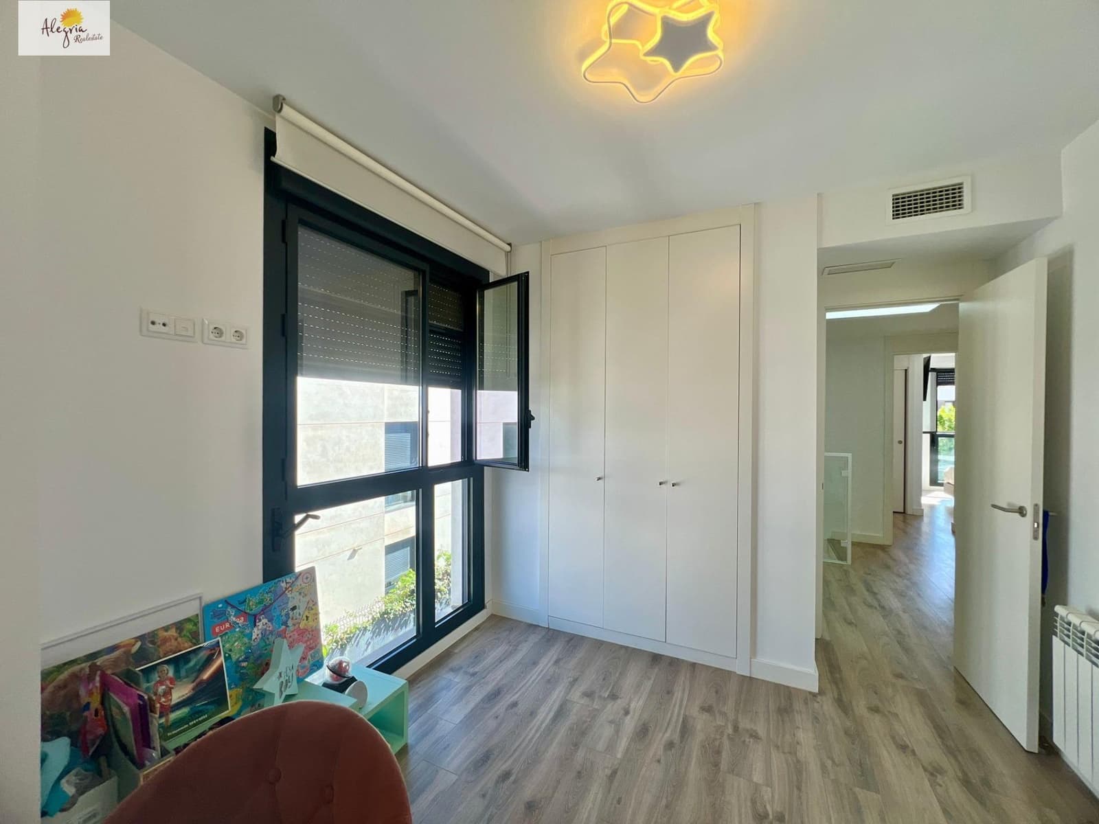 4 Zimmer Villa zu verkaufen in Betera mit Pool Garage - 800.000 € (Ref: 9741837)