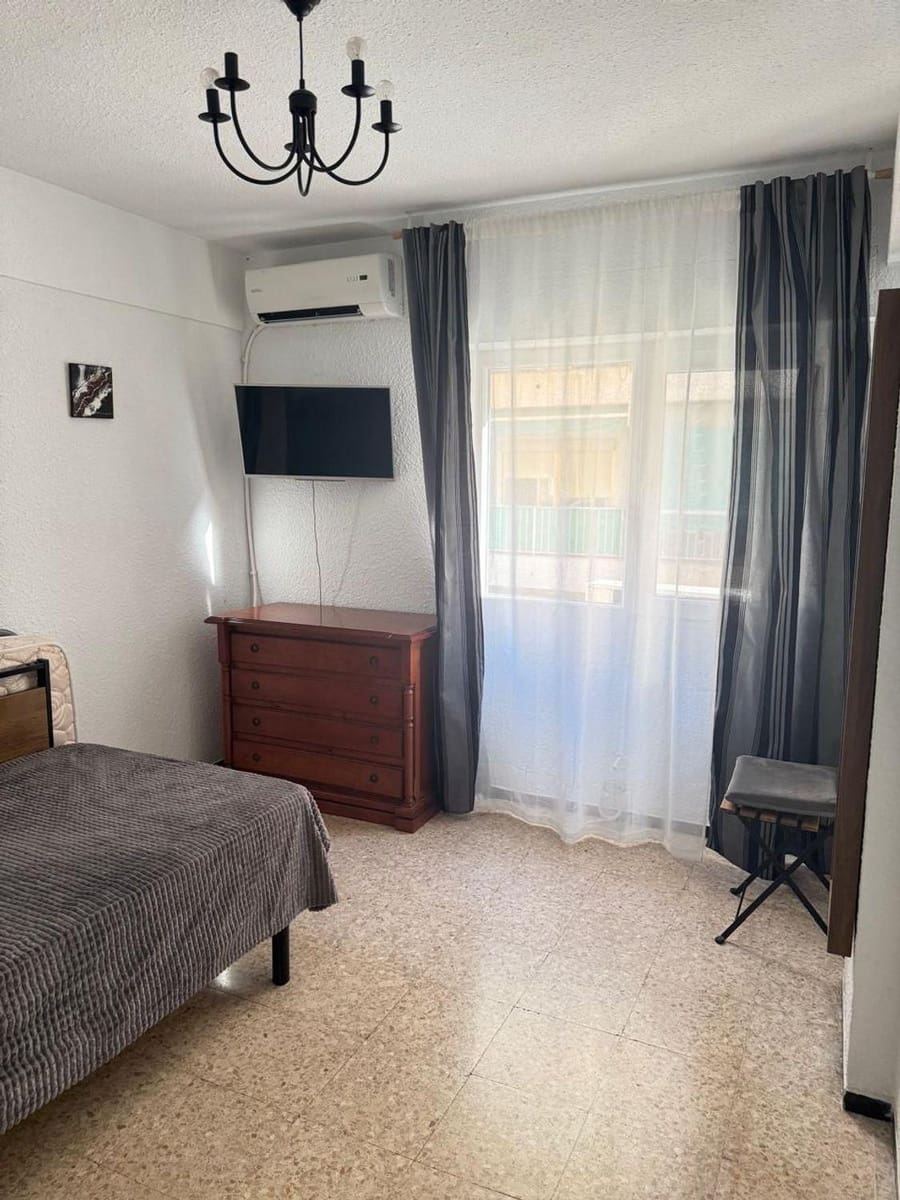 Piso de 3 habitaciones en Alicante / Alacant ciudad en venta - 149.900 € (Ref: 9741838)