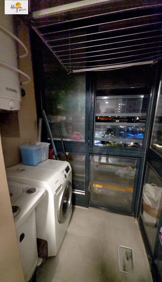 3 soveværelse Lejlighed til salg i Alicante by med swimmingpool garage - € 499.900 (Ref: 9741839)