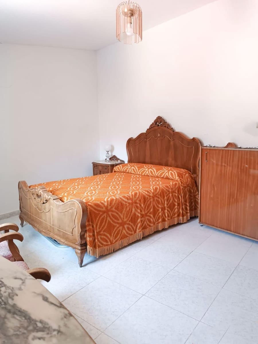 7 bedroom Townhouse for sale in Guadalest - € 210,000 (Ref: 9743162)