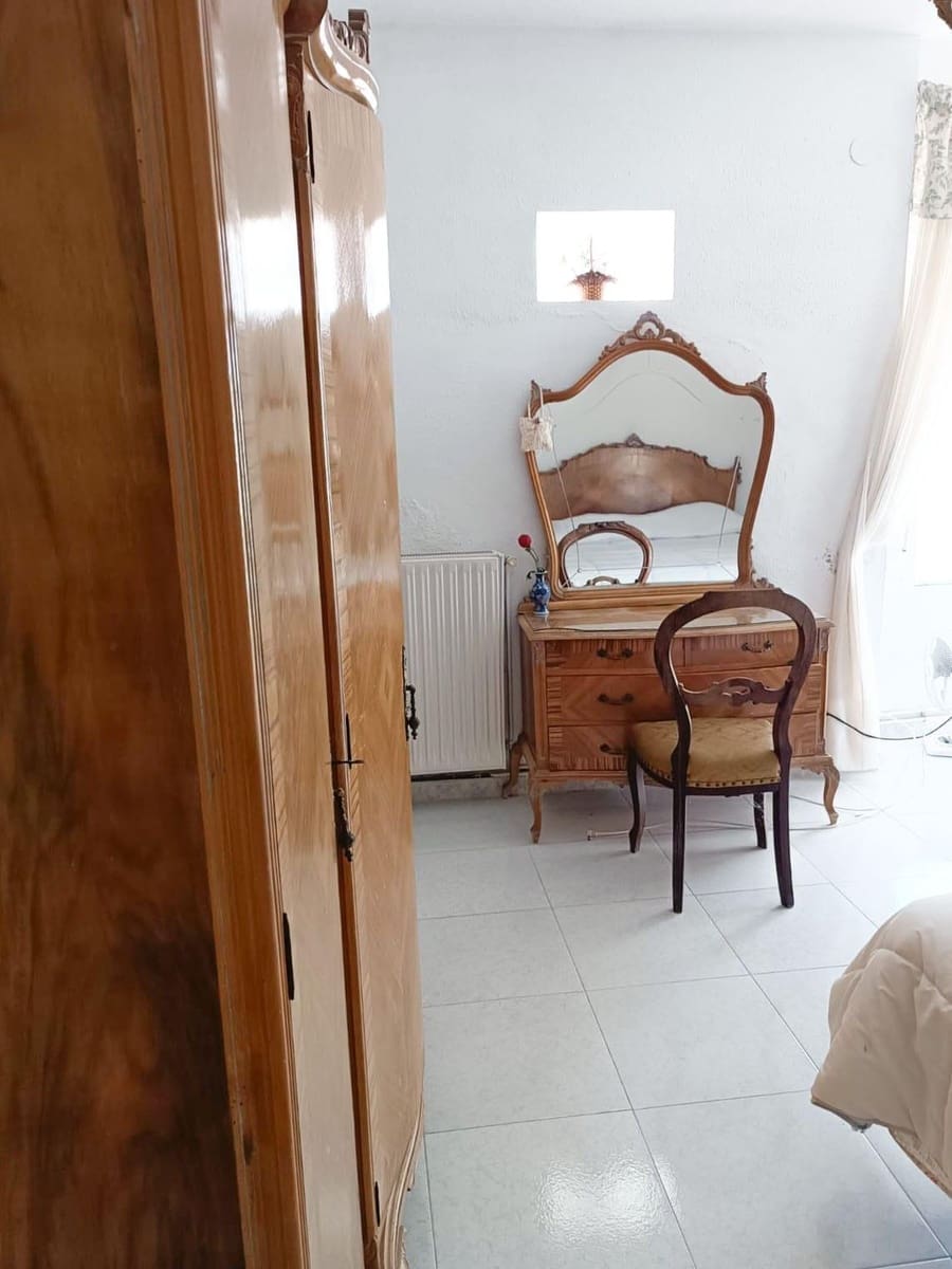 7 bedroom Townhouse for sale in Guadalest - € 210,000 (Ref: 9743162)