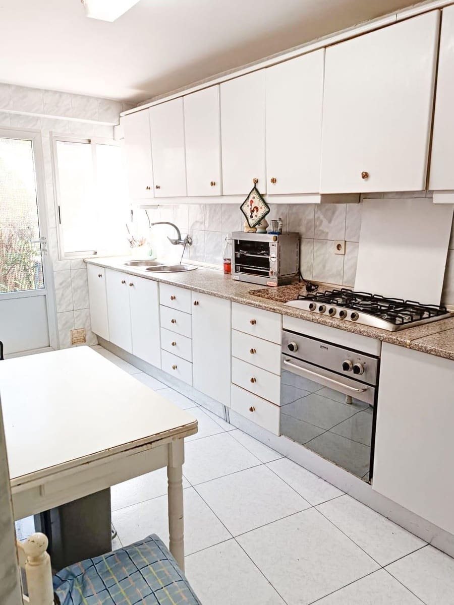 7 bedroom Townhouse for sale in Guadalest - € 210,000 (Ref: 9743162)