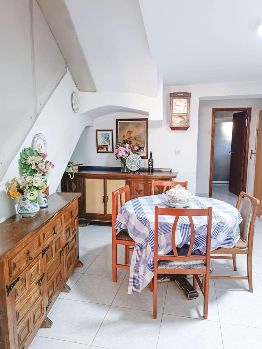 7 bedroom Townhouse for sale in Guadalest - € 210,000 (Ref: 9743162)