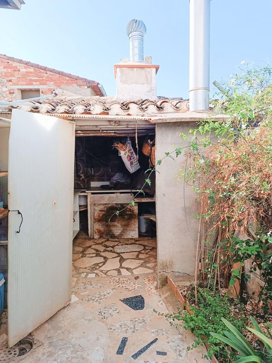 7 bedroom Townhouse for sale in Guadalest - € 210,000 (Ref: 9743162)