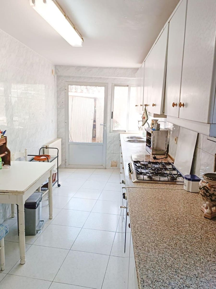 7 bedroom Townhouse for sale in Guadalest - € 210,000 (Ref: 9743162)