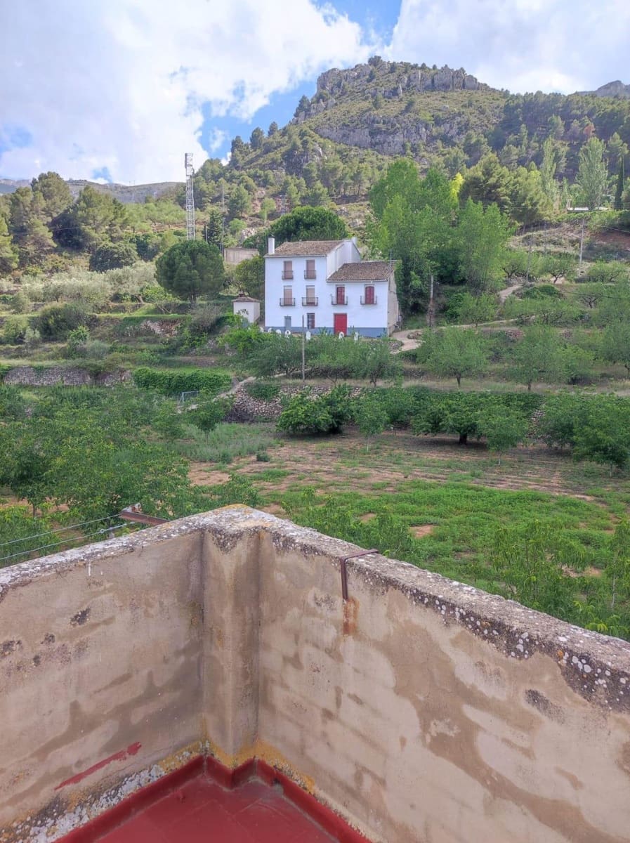 7 bedroom Townhouse for sale in Guadalest - € 210,000 (Ref: 9743162)
