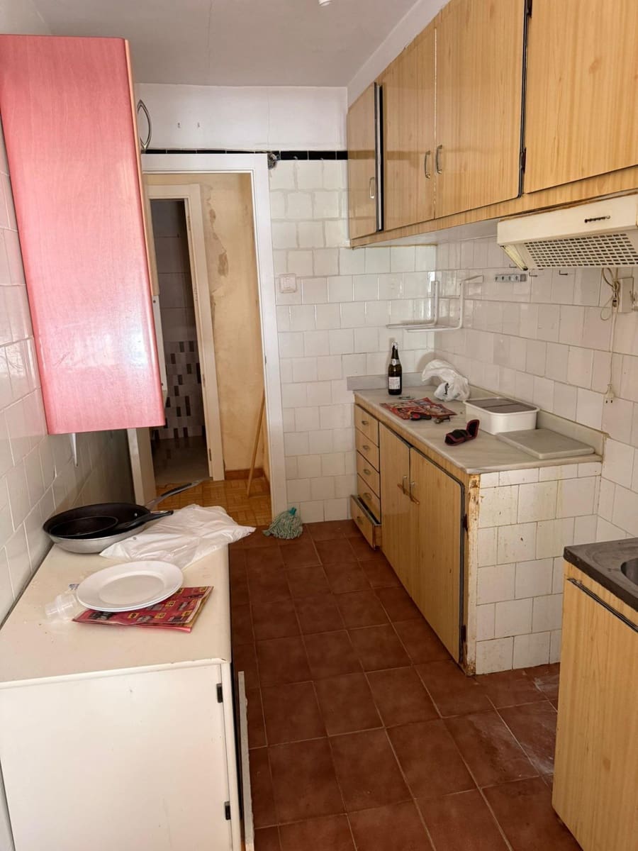 3 quarto Apartamento para venda em Alicante cidade - 150 000 € (Ref: 9759072)