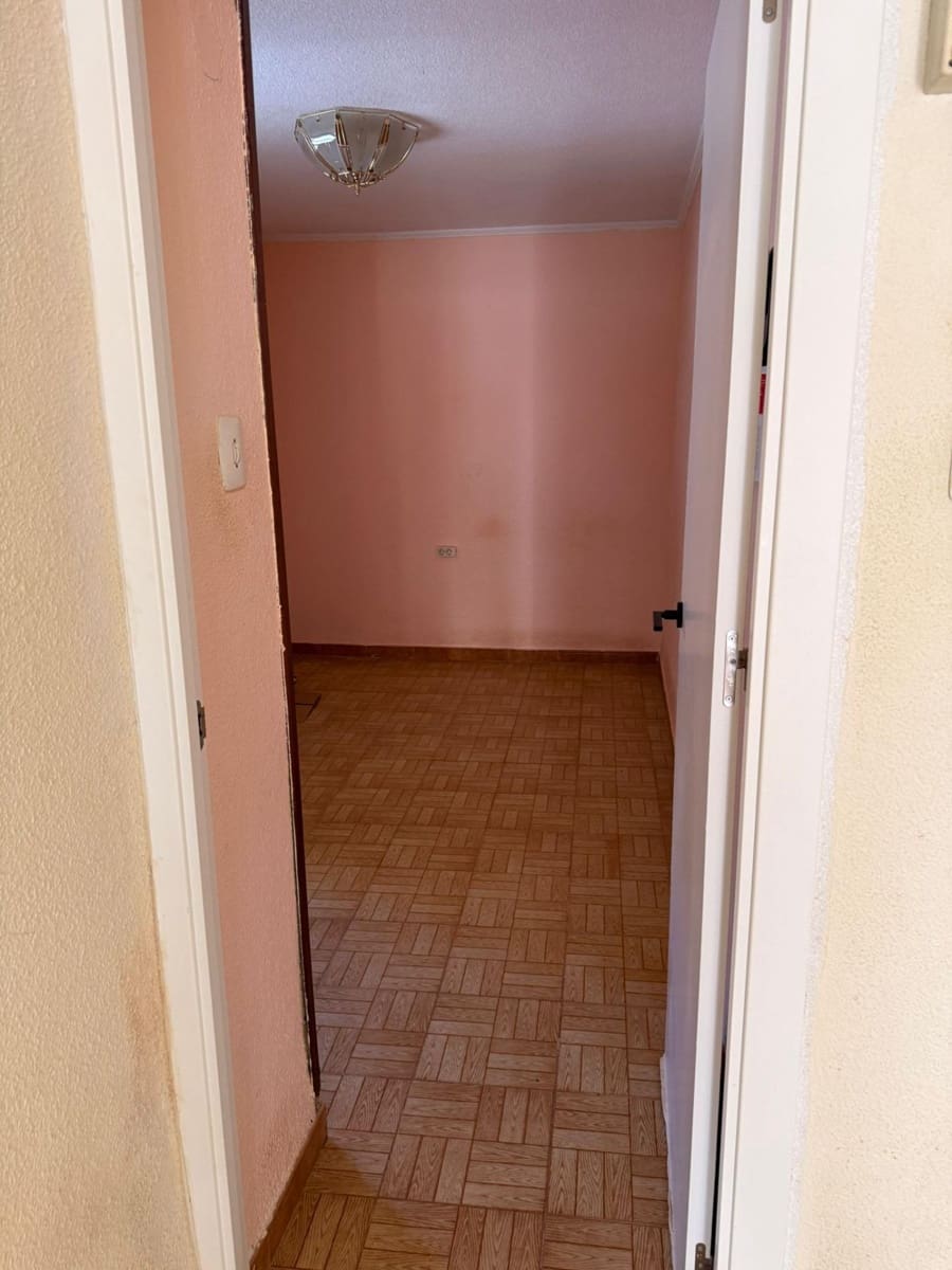 3 quarto Apartamento para venda em Alicante cidade - 150 000 € (Ref: 9759072)
