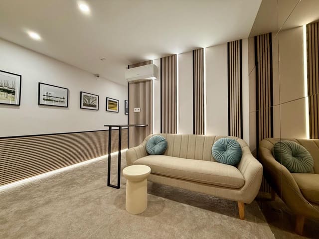 5 sypialnia Pensjonat na sprzedaż w Miasto Alicante / Alacant - 850 000 € (Ref: 9759073)