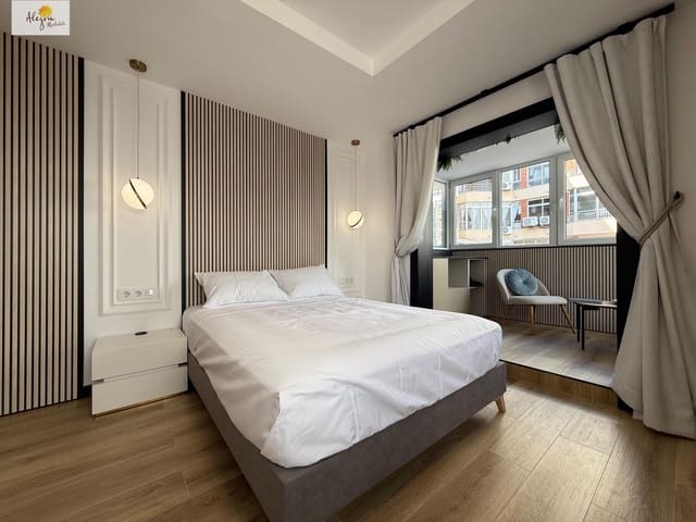 5 sypialnia Pensjonat na sprzedaż w Miasto Alicante / Alacant - 850 000 € (Ref: 9759073)