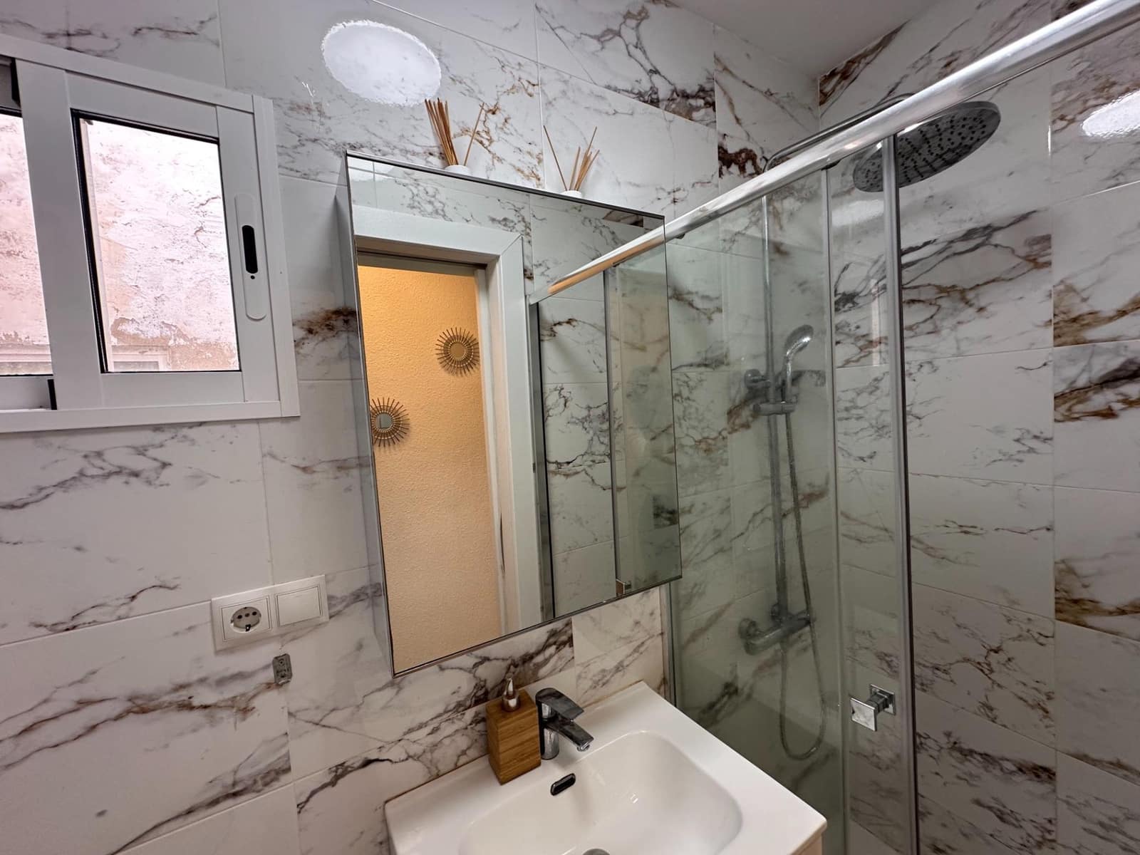 2 quarto Apartamento para venda em Alicante cidade - 136 000 € (Ref: 9762078)