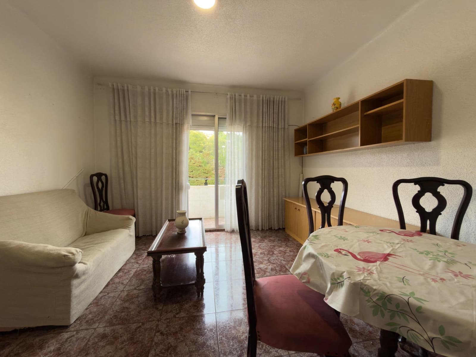 3 slaapkamer Appartement te koop in Alicante stad - € 100.000 (Ref: 9788500)