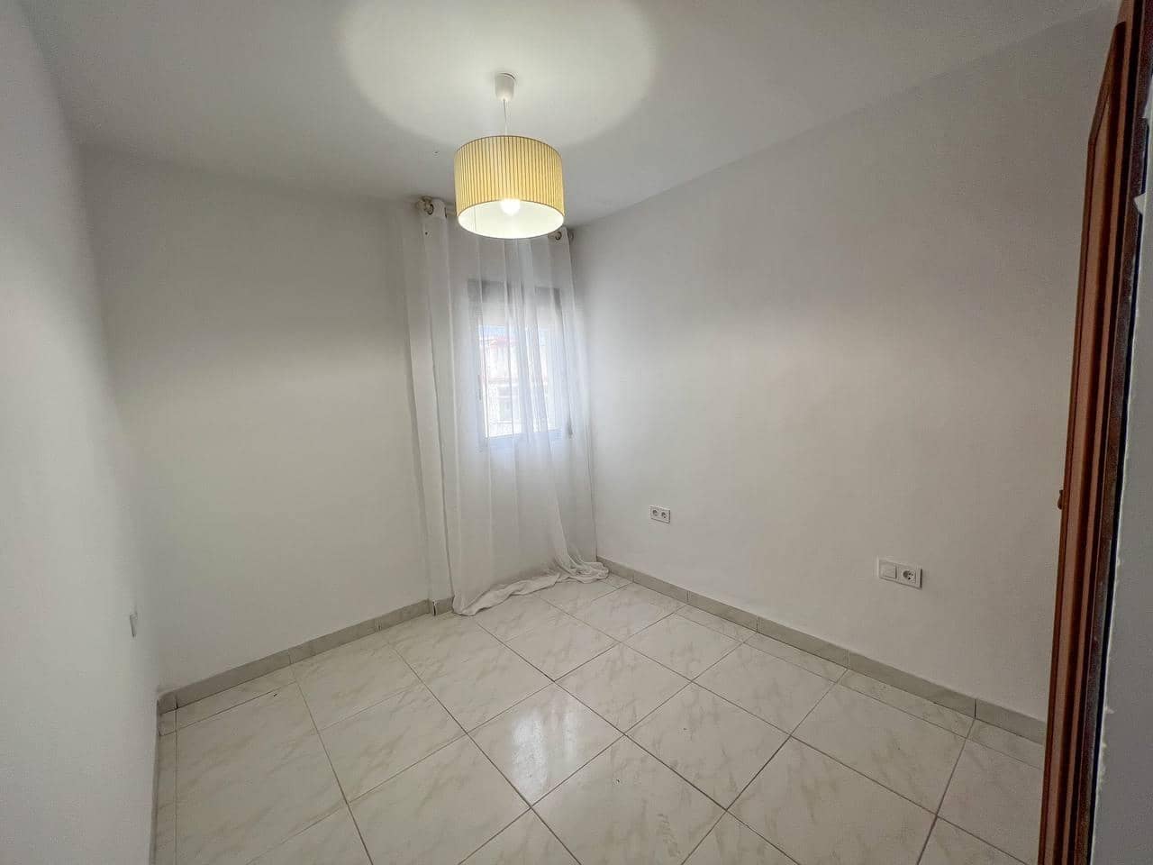 3 soveværelse Lejlighed til leje i Torrent - € 900 (Ref: 9788501)