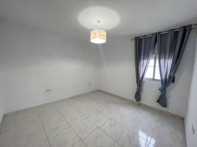 3 soverom Leilighet til leie i Torrent - € 900 (Ref: 9788501)