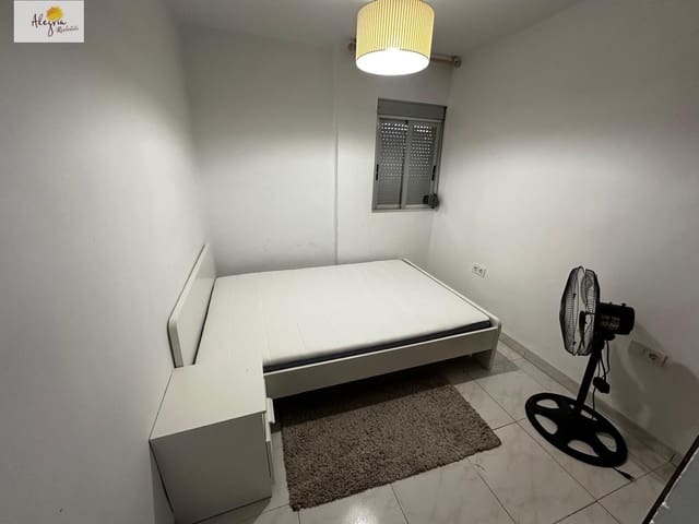 3 makuuhuone Huoneisto vuokrattavana paikassa Torrent - 900 € (Ref: 9788501)