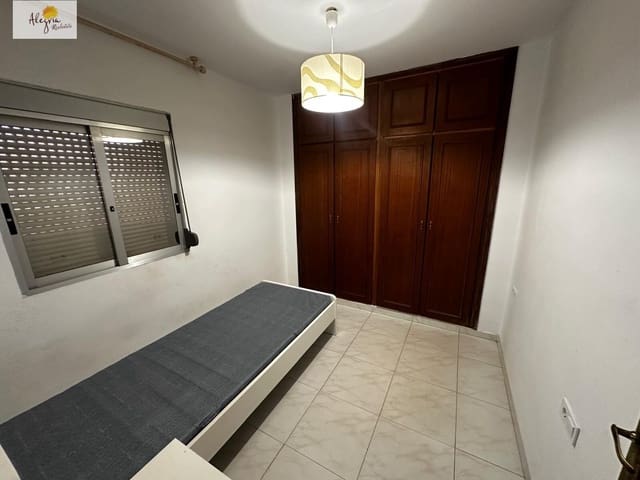 3 makuuhuone Huoneisto vuokrattavana paikassa Torrent - 900 € (Ref: 9788501)