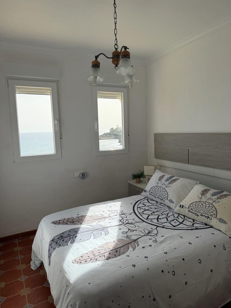 Villa/Maison Mitoyenne de 4 chambres à louer à El Campello avec piscine garage - 1 500 € (Ref: 9791154)