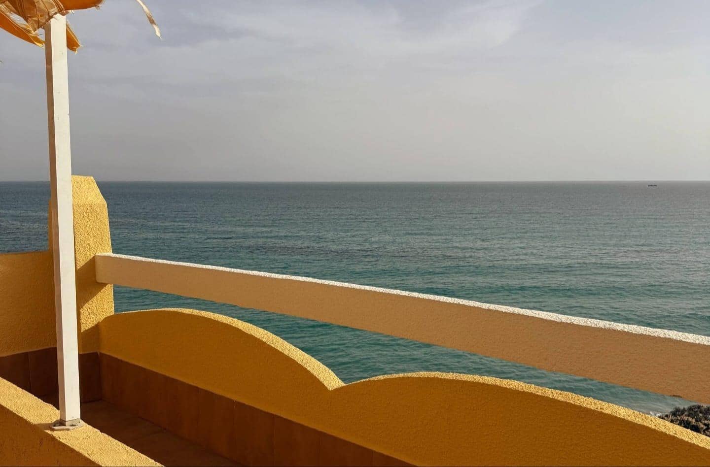 Villa/Maison Mitoyenne de 4 chambres à louer à El Campello avec piscine garage - 1 500 € (Ref: 9791154)