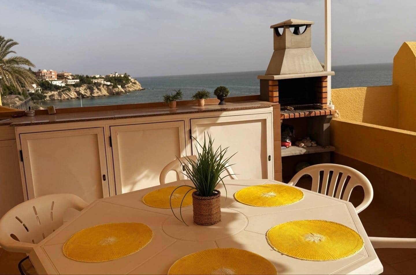 Villa/Maison Mitoyenne de 4 chambres à louer à El Campello avec piscine garage - 1 500 € (Ref: 9791154)