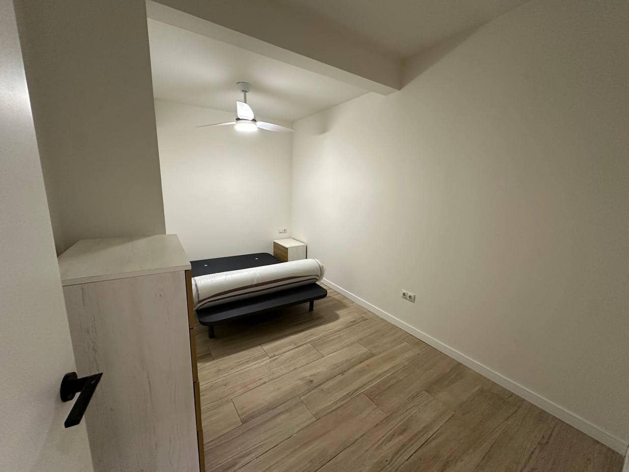 Appartement de 2 chambres à louer à Alicante ville - 1 250 € (Ref: 9791155)