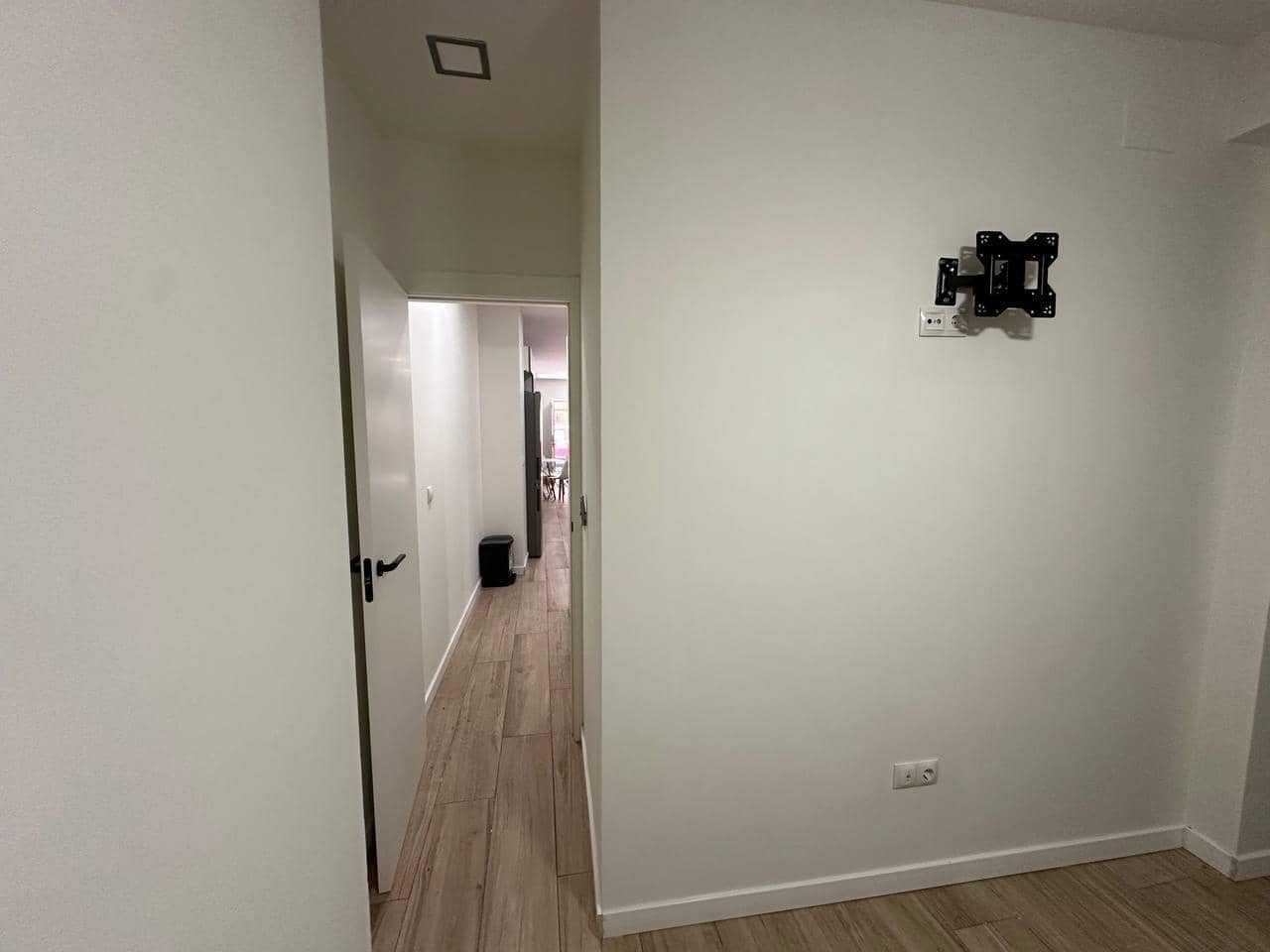 Appartement de 2 chambres à louer à Alicante ville - 1 250 € (Ref: 9791155)