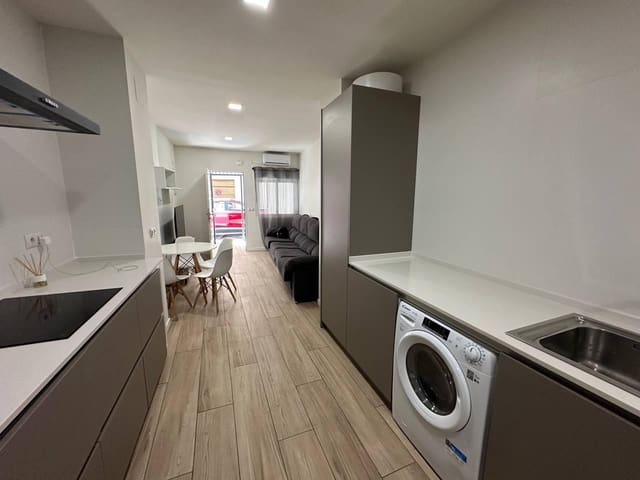 2 soveværelse Lejlighed til leje i Alicante by - € 1.250 (Ref: 9791155)