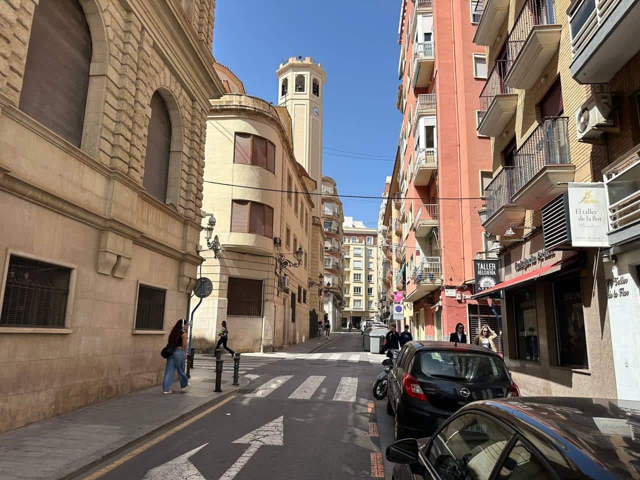 Appartement de 2 chambres à louer à Alicante ville - 1 250 € (Ref: 9791155)