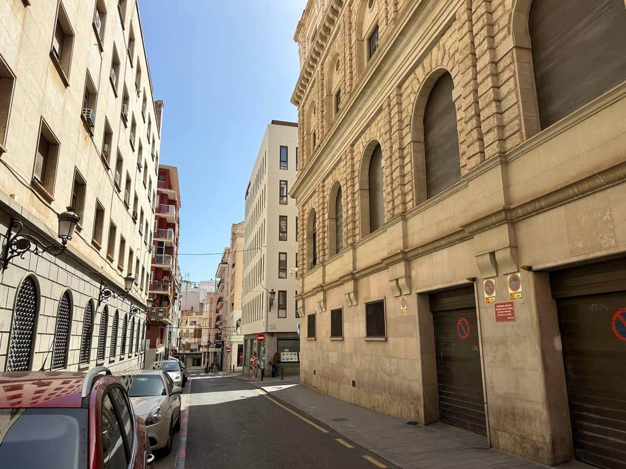 Appartement de 2 chambres à louer à Alicante ville - 1 250 € (Ref: 9791155)
