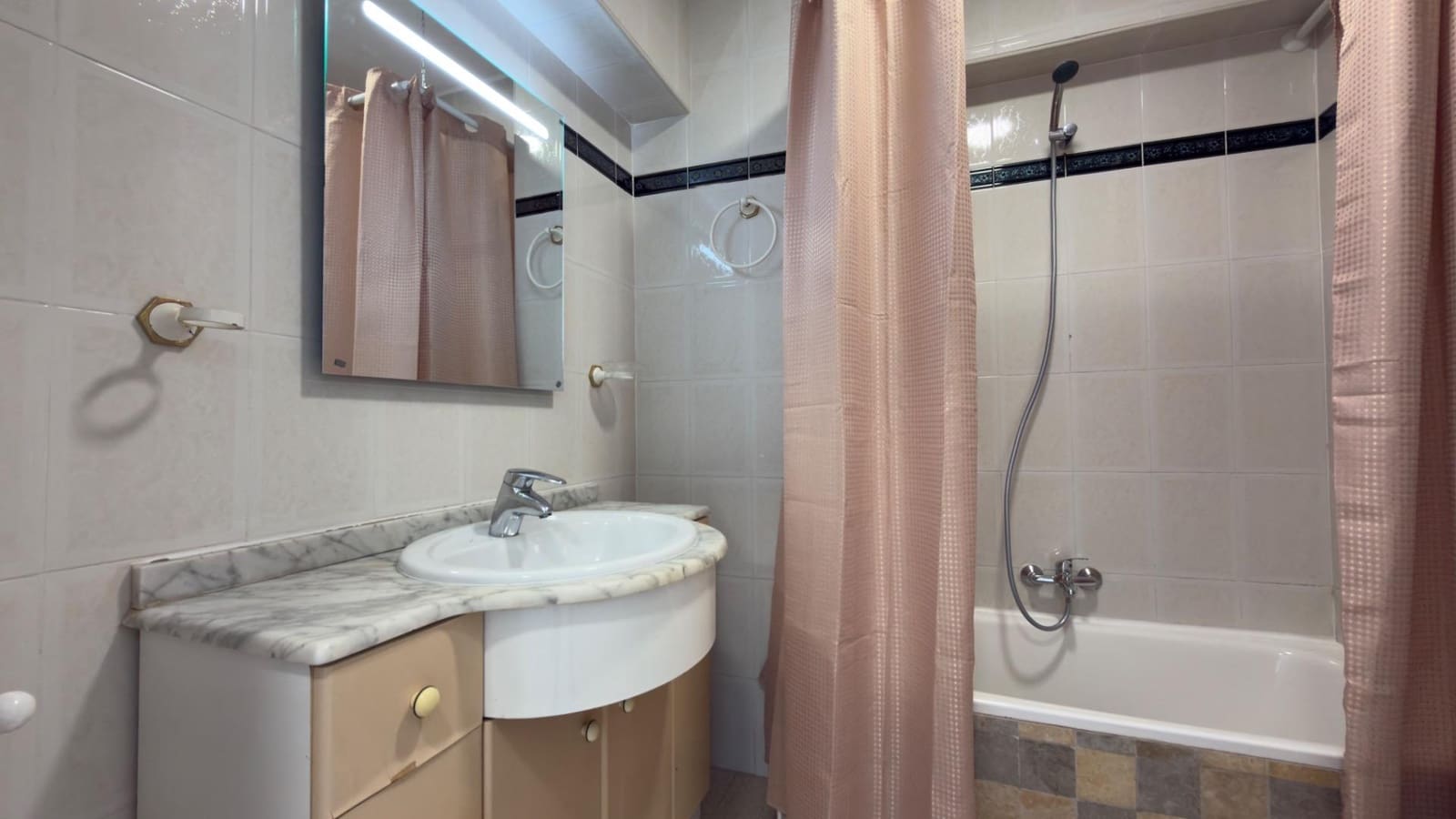 3 chambre Appartement à vendre à Alicante ville - 175 000 € (Ref: 9791156)