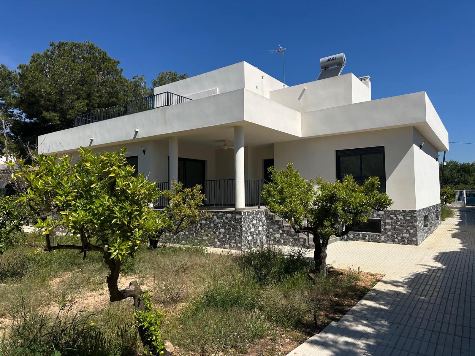 5 bedroom Villa for sale in San Vicente / Sant Vicent del Raspeig - € 590,000 (Ref: 9797234)