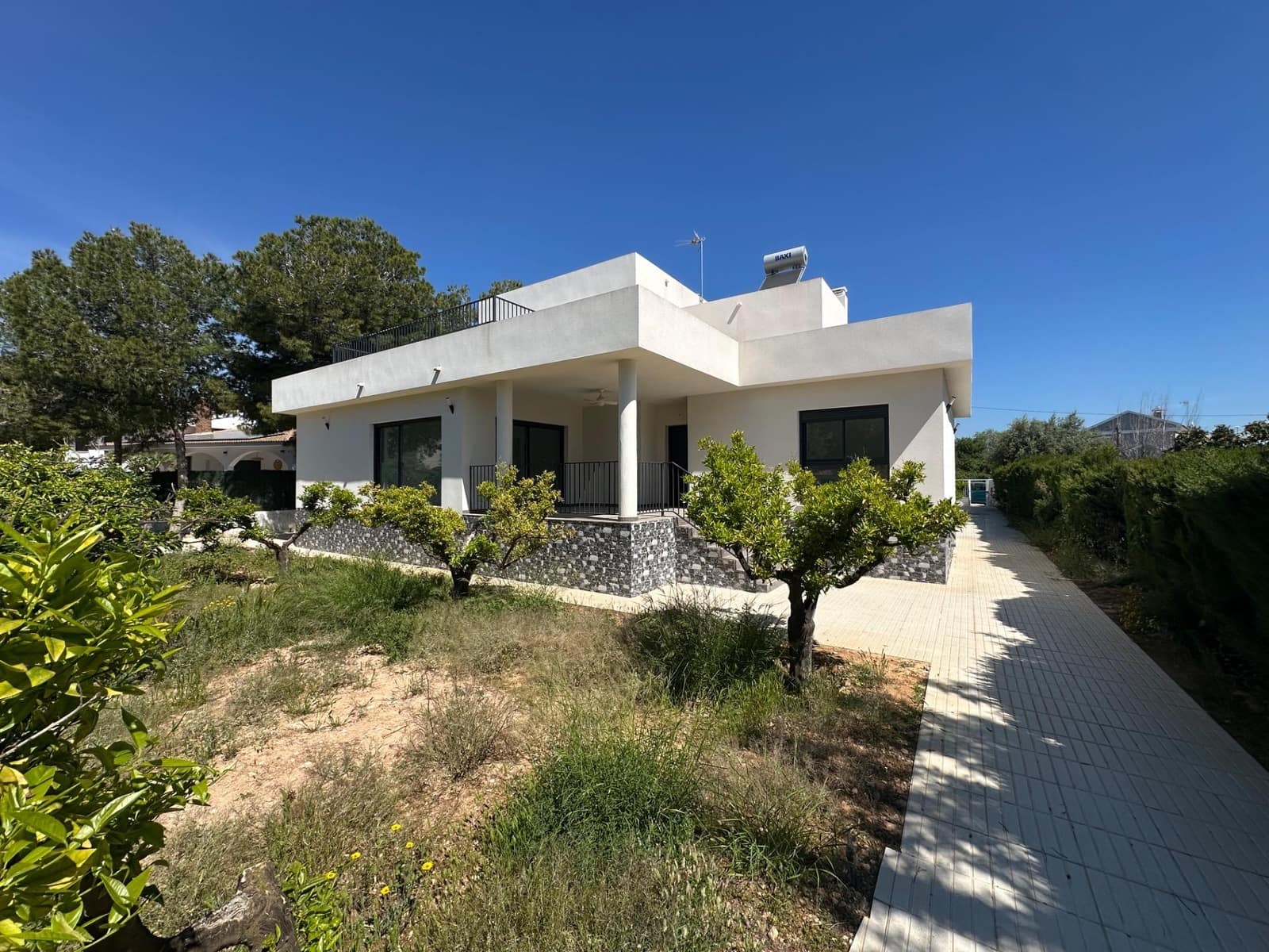 5 bedroom Villa for sale in San Vicente / Sant Vicent del Raspeig - € 590,000 (Ref: 9797234)