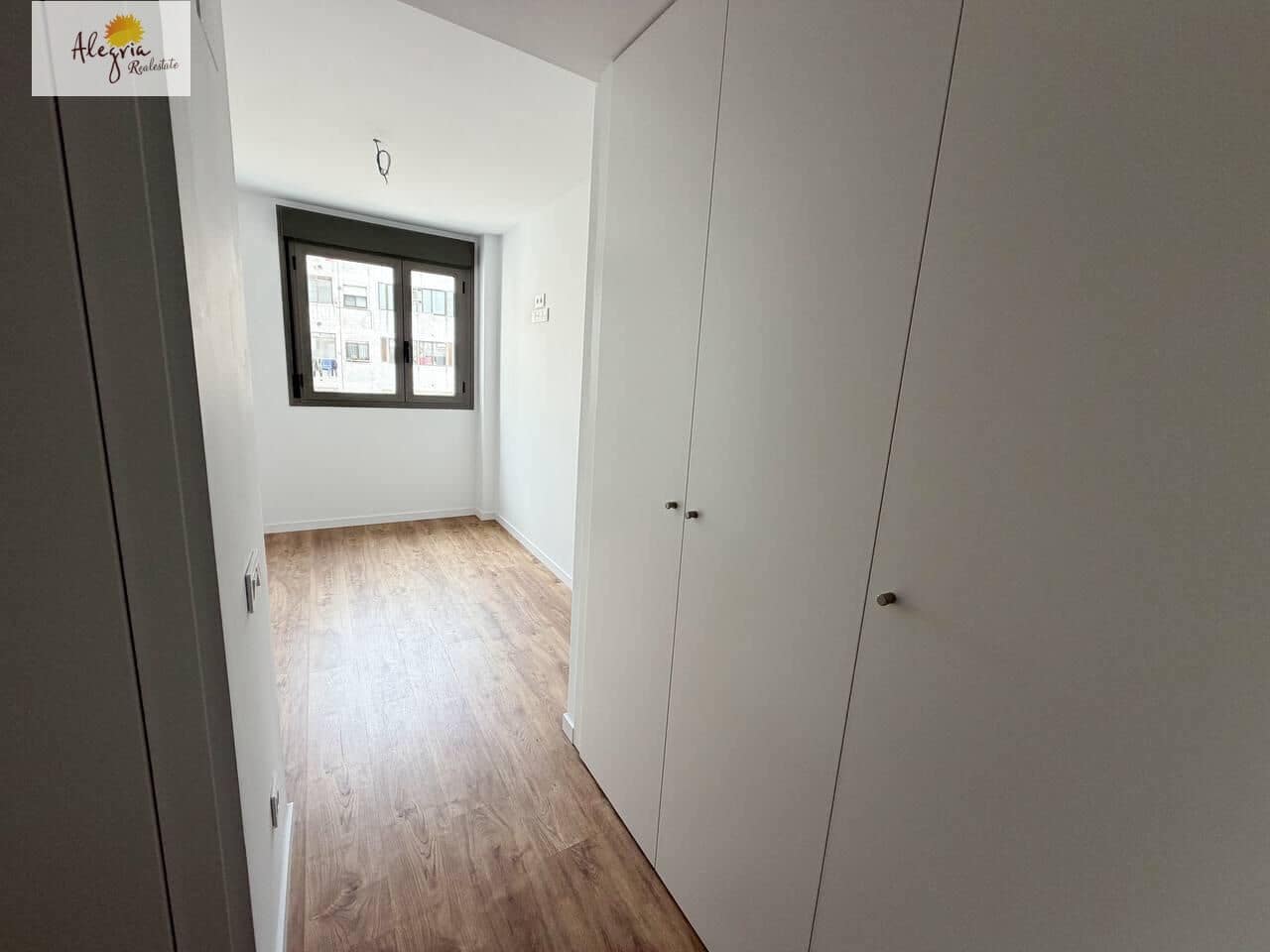 2 soverom Leilighet til leie i Valencia by - € 1 500 (Ref: 9804400)