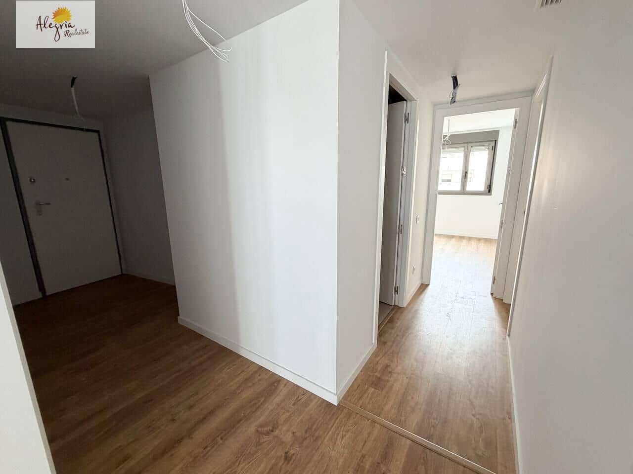 2 soverom Leilighet til leie i Valencia by - € 1 500 (Ref: 9804400)