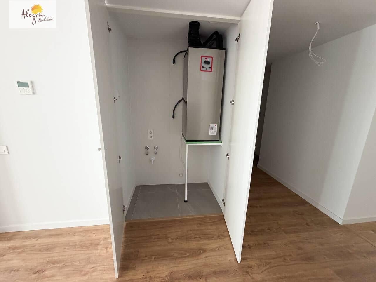 2 soverom Leilighet til leie i Valencia by - € 1 500 (Ref: 9804400)