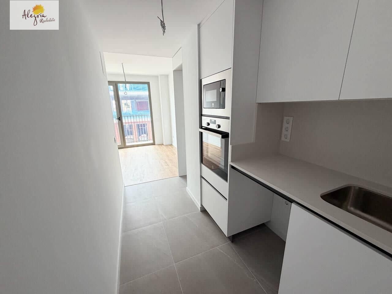 Apartamento de 3 habitaciones en València ciudad en alquiler - 1.700 € (Ref: 9804401)